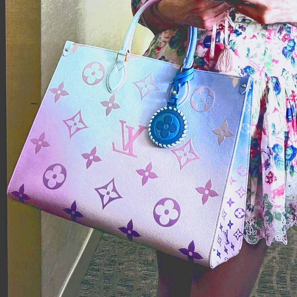 Louis Vuitton OnTheGo GM in LIMITED EDITION Sunrise Pastel NEW in Gift Box